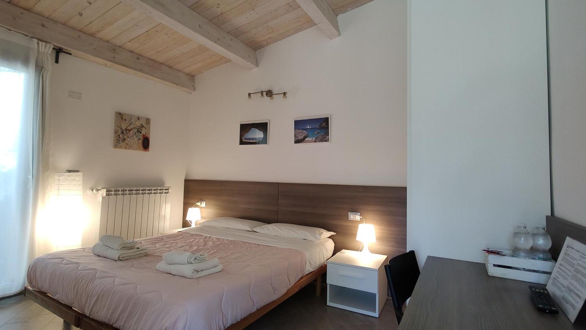 Memento Bed and Breakfast Ossi Eksteriør billede